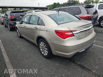 2014 Chrysler 200 Limited Sedan – miniatura 6
