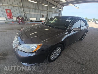 2014 Chrysler 200 Limited Sedan