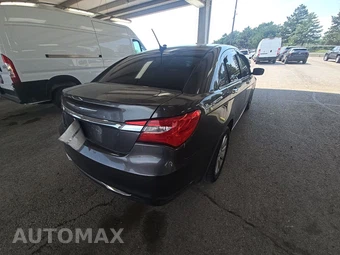 2014 Chrysler 200 Limited Sedan - miniatura 4