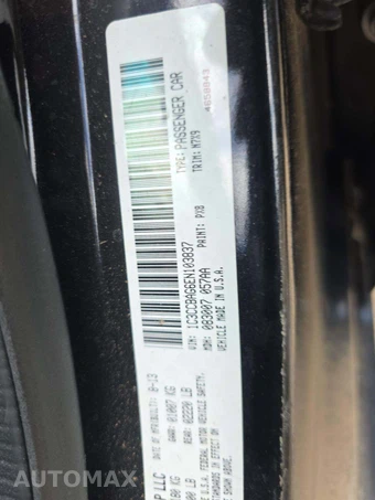 2014 Chrysler 200 LX Sedan – miniatura 5