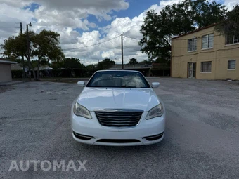 2014 Chrysler 200 Touring Convertible – miniatura 2