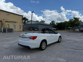 2014 Chrysler 200 Touring Convertible – miniatura 6