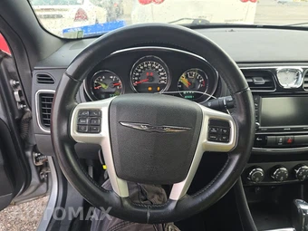 2014 Chrysler 200 Touring Sedan - miniatura 10