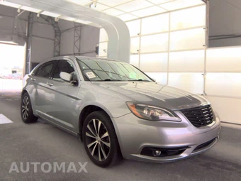 2014 Chrysler 200 Touring Sedan - miniatura 3