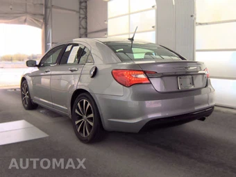 2014 Chrysler 200 Touring Sedan - miniatura 6