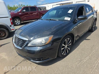 2014 Chrysler 200 Touring Sedan — samochód z USA z aukcji Manheim, oferta Kup Teraz w AUTOMAX
