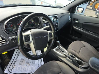 2014 Chrysler 200 Touring Sedan – miniatura 11