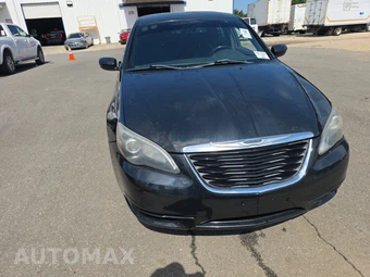 2014 Chrysler 200 Touring Sedan – miniatura 2