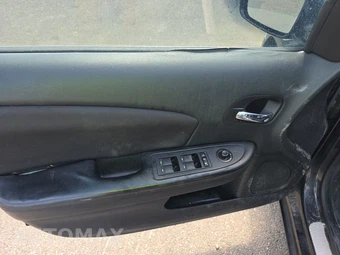2014 Chrysler 200 Touring Sedan – miniatura 9