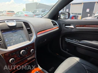 2014 Chrysler 300 - miniatura 11