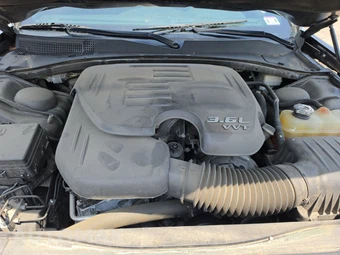 2014 Chrysler 300 - miniatura 16