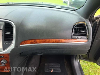 2014 Chrysler 300 – miniatura 16