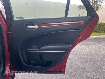 2014 Chrysler 300 - miniatura 30