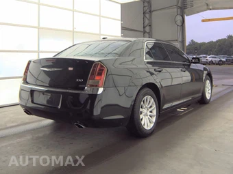 2014 Chrysler 300 – miniatura 4