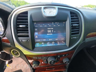 2014 Chrysler 300 - miniatura 11
