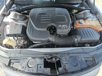 2014 Chrysler 300 - miniatura 15