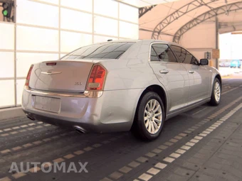 2014 Chrysler 300 - miniatura 4