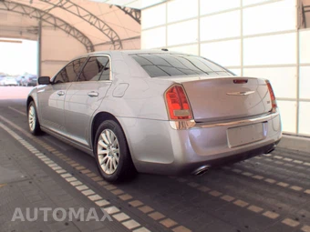 2014 Chrysler 300 - miniatura 6