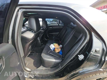 2014 Chrysler 300 SRT8 – miniatura 13