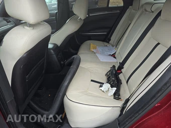 2014 Chrysler 300 Uptown Edition – miniatura 13
