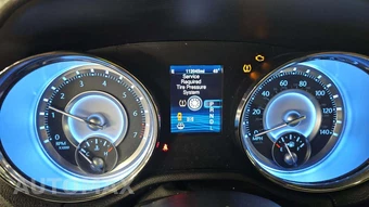 2014 Chrysler 300 Uptown Edition – miniatura 17