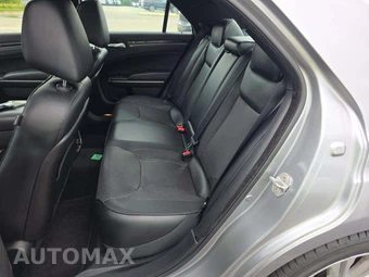 2014 Chrysler 300C - miniatura 10
