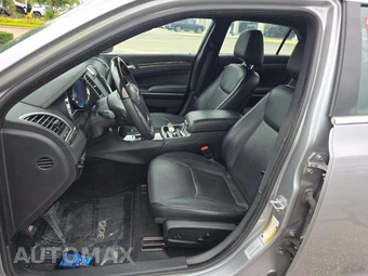 2014 Chrysler 300C - miniatura 3