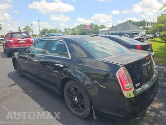 2014 Chrysler 300C – miniatura 2