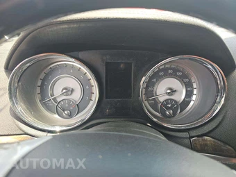 2014 Chrysler 300C – miniatura 9