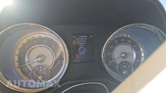 2014 Chrysler 300C - miniatura 17