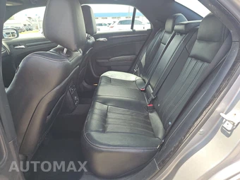 2014 Chrysler 300S – miniatura 13