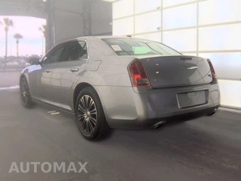 2014 Chrysler 300S – miniatura 6