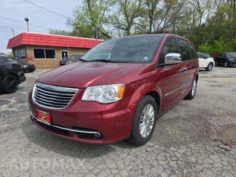 2014 Chrysler Town & Country Limited 121.2" WB