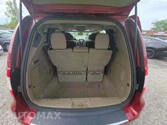 2014 Chrysler Town & Country Limited 121.2" WB - miniatura 15