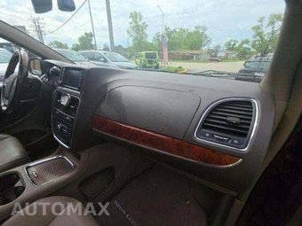2014 Chrysler Town & Country Limited 121.2" WB - miniatura 20