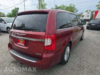 2014 Chrysler Town & Country Limited 121.2" WB - miniatura 3