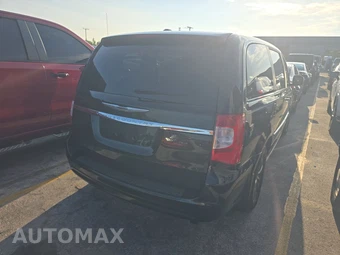 2014 Chrysler Town & Country S 121.2" WB - miniatura 4