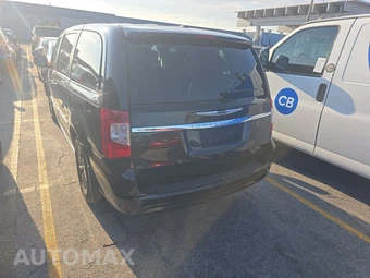 2014 Chrysler Town & Country S 121.2" WB - miniatura 6