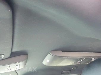 2014 Chrysler Town & Country S 121.2" WB - miniatura 17