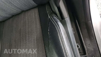 2014 Chrysler Town & Country S 121.2" WB - miniatura 25