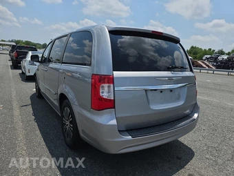2014 Chrysler Town & Country S 121.2" WB - miniatura 6