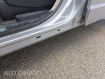 2014 Chrysler Town & Country Touring 121.2" WB - miniatura 25