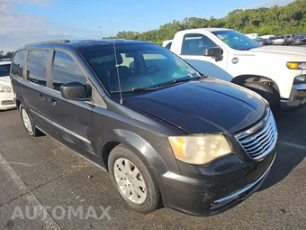 2014 Chrysler Town & Country Touring 121.2" WB - miniatura 3