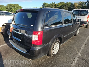 2014 Chrysler Town & Country Touring 121.2" WB - miniatura 4