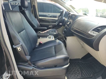 2014 Chrysler Town & Country Touring 121.2" WB - miniatura 8