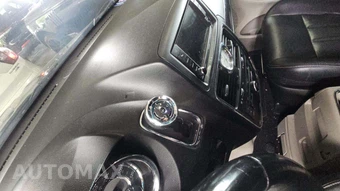 2014 Chrysler Town & Country Touring 121.2" WB - miniatura 48