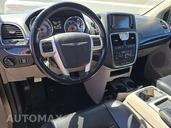 2014 Chrysler Town & Country Touring 121.2" WB – miniatura 11