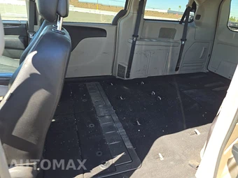 2014 Chrysler Town & Country Touring 121.2" WB – miniatura 13