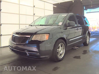 2014 Chrysler Town & Country Touring 121.2" WB