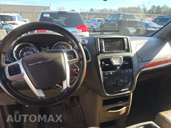 2014 Chrysler Town & Country Touring 121.2" WB – miniatura 11